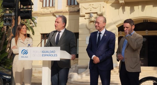 Bendodo: 'El Gobierno de España le debe a los ayuntamientos tres mil millones de euros'