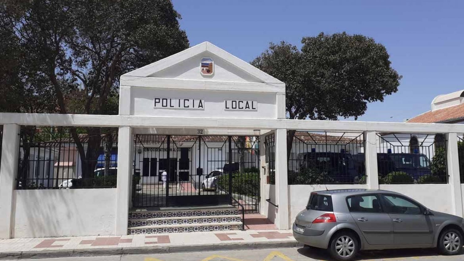 La Policía Local de Torremolinos refuerza la vigilancia en las zonas costeras para evitar botellones