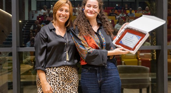 La autora Carmen Rotger gana el IV Premio Internacional de Poesía ‘Ciudad de Estepona’ 