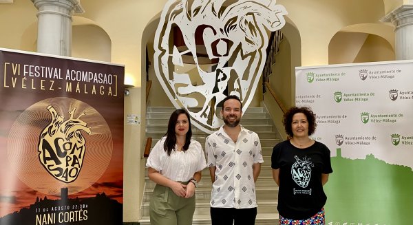 Raimundo Amador y Nani Cortés, protagonistas del VI Festival Acompasao de Vélez-Málaga