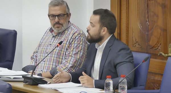 VOX se suma al manifiesto en defensa de la Sanidad Pública en Rincón de la Victoria tras años liderando la denuncia 