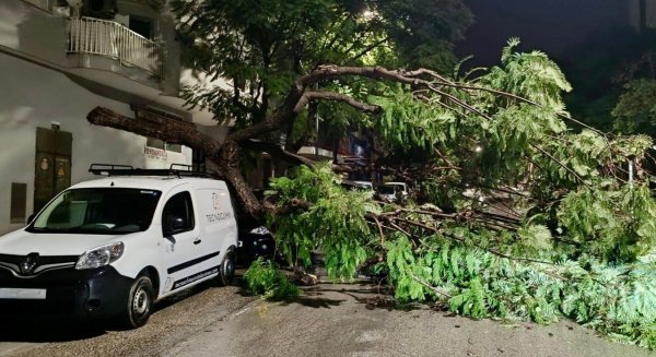 Los efectivos del CPB y los operativos de Vías y Obras registran 35 incidencias por las fuertes lluvias en la provincia