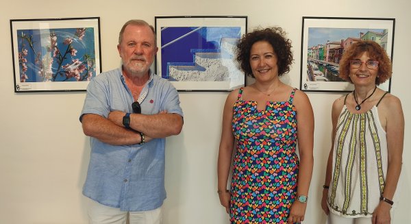 El Pósito de Vélez-Málaga acoge una exposición de fotografía de la Asociación Fotoclub Nerja