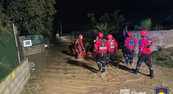 Evacuadas de madrugada 35 personas en Campanillas y Alhaurín de la Torre por inundaciones