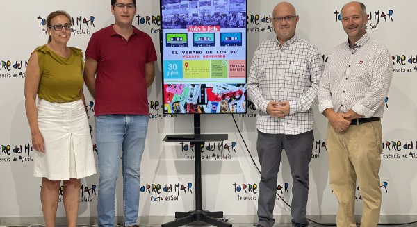 Torre del Mar celebra este 30 de julio la fiesta remember del 'Verano de los 90's'
