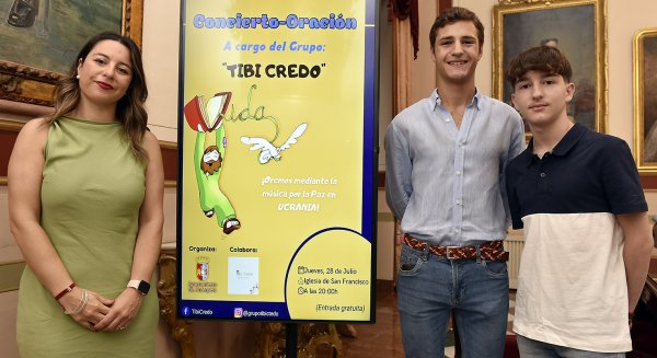 El grupo de música cristiana Tibi Credo ofrece un concierto por la Paz en Ucrania en la iglesia de San Francisco