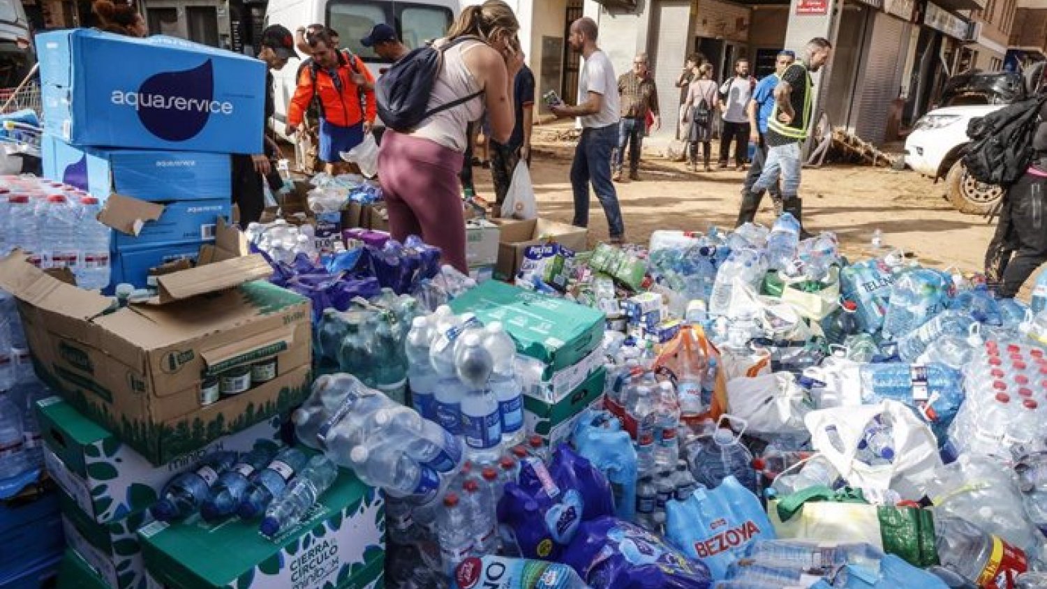 El Ayuntamiento de Málaga junto a Voluntarios de Respuesta Rápida envía 25.000 kilos de provisiones para la Comunidad Valenciana
