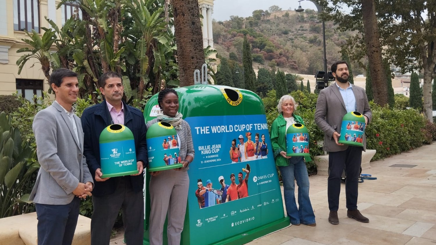 Málaga une reciclaje y deporte: Ecovidrio lanza una campaña de concienciación medioambiental en la Copa Davis y Billie Jean King Cup