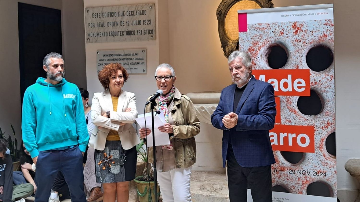 La inauguración de la exposición 'Made by Barro' lleva al público a los inicios de la cerámica