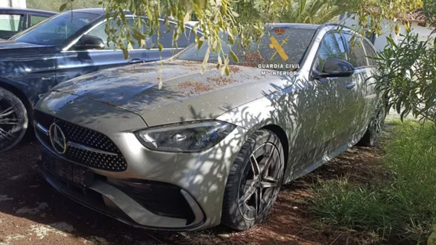 Detenido el dueño de un taller de Coín por poner a su nombre los coches de sus clientes y venderlo