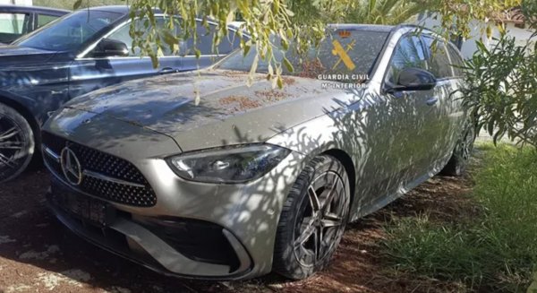 Detenido el dueño de un taller de Coín por poner a su nombre los coches de sus clientes y venderlo