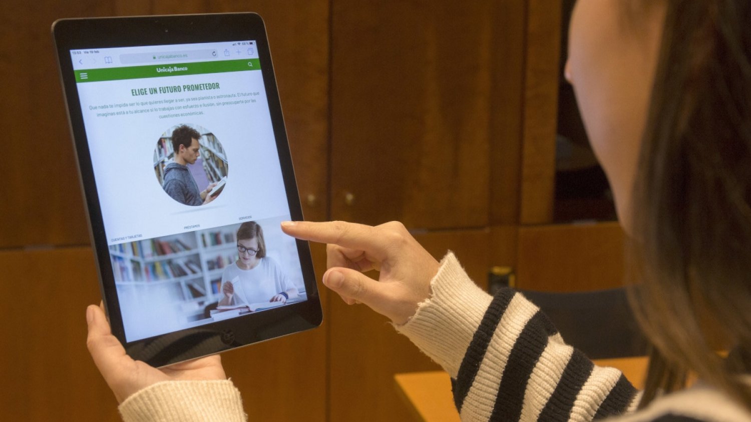 Unicaja Banco reafirma su apoyo a los jóvenes y ofrece Cuenta, Tarjeta y Banca Digital sin comisiones