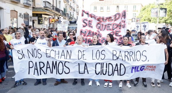 Málaga clama por un cambio radical del modelo de ciudad tras la manifestación del 9N