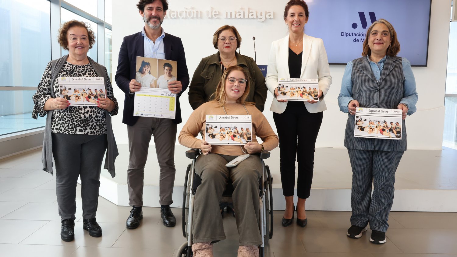 La Diputación de Málaga colabora con la Asociación Aprodal con la impresión de 1.000 calendarios solidarios