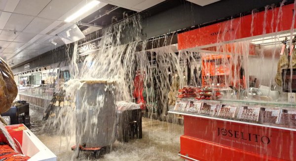 Málaga registra 113,5 l/m2 en las últimas 24 hora y permanece activa la alerta roja por lluvias