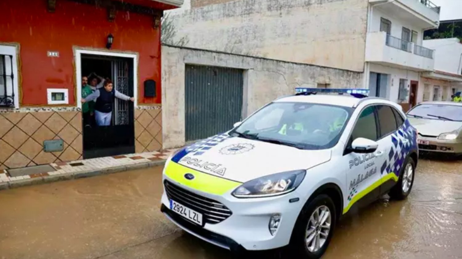 Los operativos revisan Campanillas para evaluar el regreso de vecinos tras las lluvias