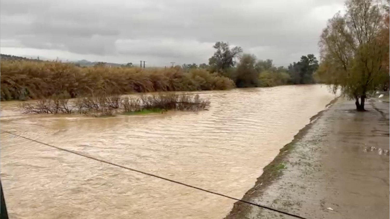 Cártama continúa en alerta por riesgo de inundaciones debido a la rápida crecida de los ríos Guadalhorce y Genal