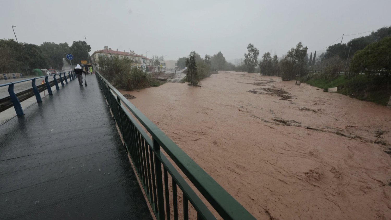 Vecinos desalojados de la zona de Campanillas pueden volver pero no los de la ribera del Guadalhorce