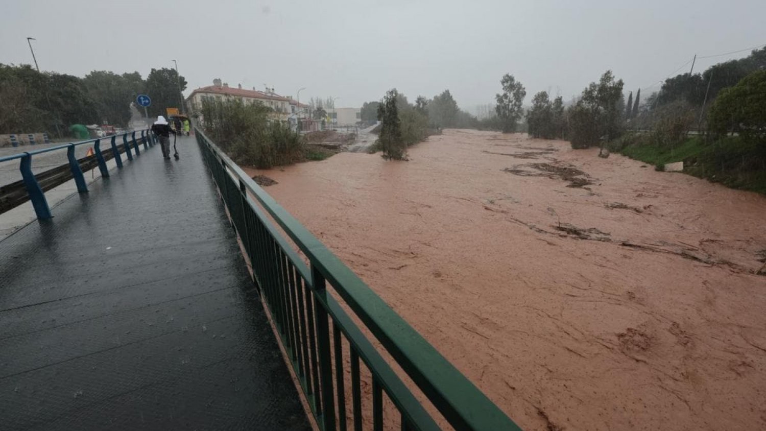 Los vecinos de Campanillas y de la ribera del Guadalhorce desalojados por la DANA vuelven a sus hogares