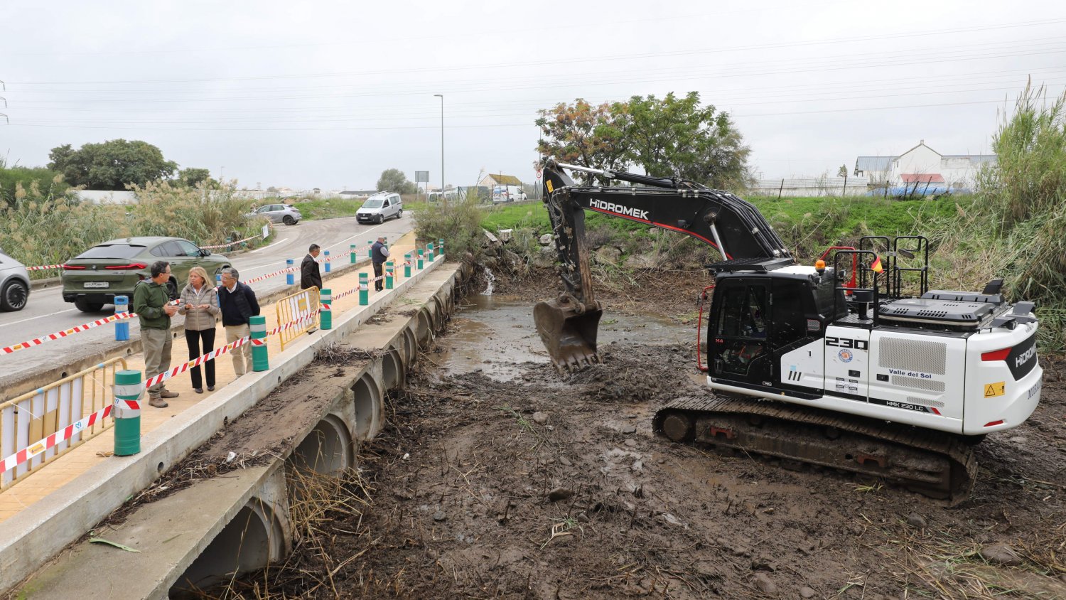 Marbella acomete obras de emergencia en el cauce del río Guadaiza para evitar incidencias en la zona