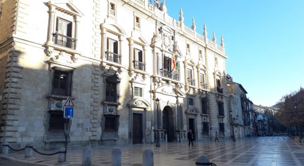 Condenado a 15 años de cárcel por asfixiar a su pareja y llevar el cuerpo a un paraje de Nerja para quemarlo