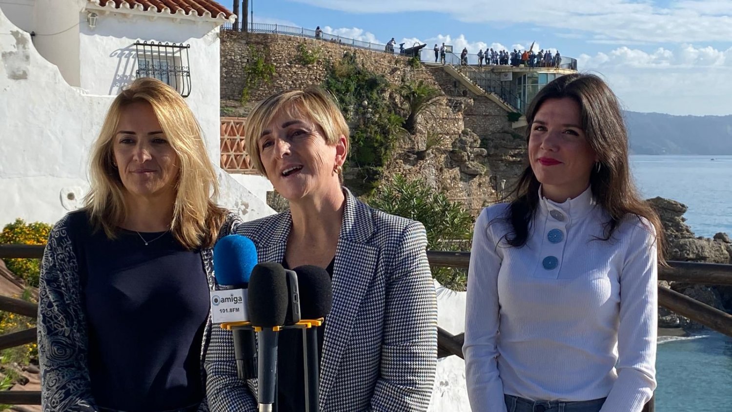 El PP destaca que las cuentas de la Junta para 2025 garantizan el desarrollo de Nerja frente a la inacción del Gobierno