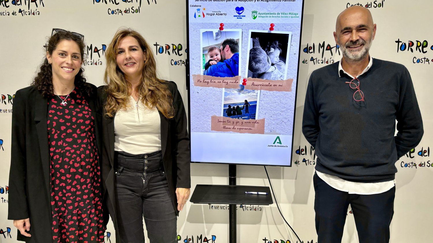 Vélez-Málaga presenta un nuevo programa de acogimiento familiar impulsado por la Fundación Hogar Abierto