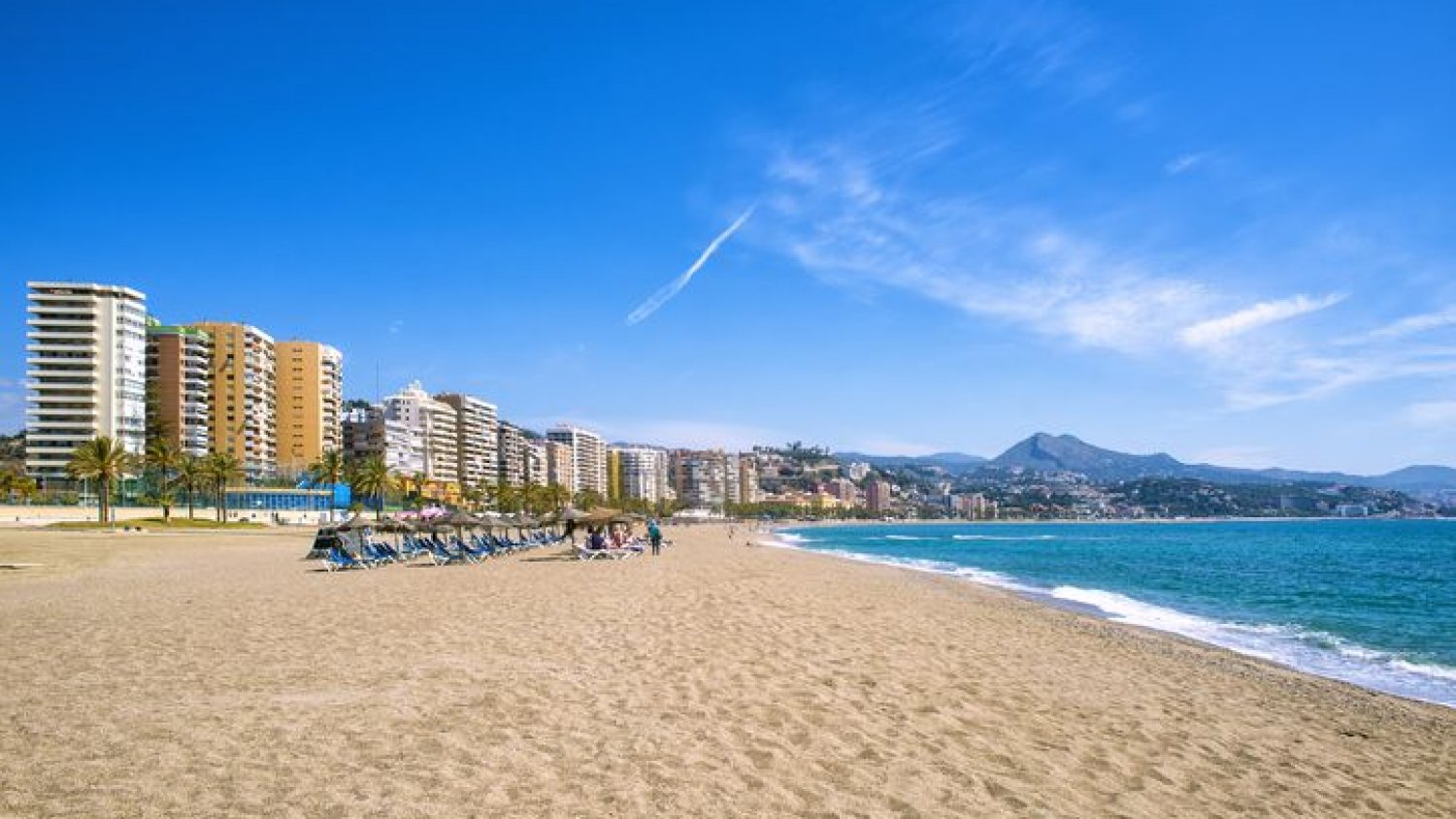 El Gobierno inicia trabajos de mantenimiento de playas en todo el litoral malagueño por 2,1 millones