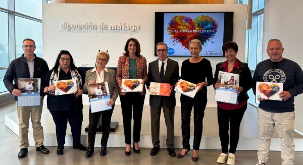 La Diputación de Málaga impulsa la labor de la Asociación Autismo con la impresión de 500 calendarios solidarios