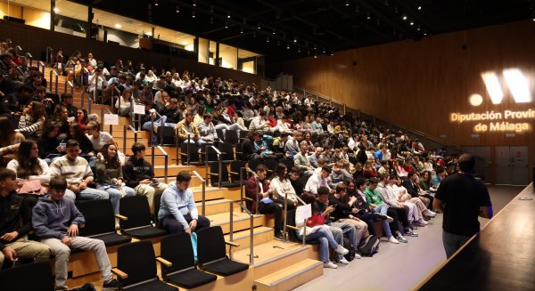 El II Congreso Talento, Ciencia y Juventud reúne a más de 800 estudiantes de bachillerato en Málaga