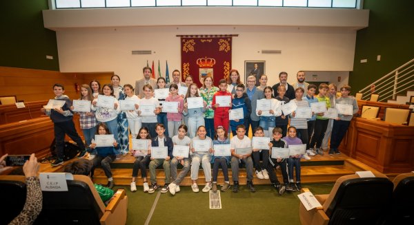 El pleno infantil de Torremolinos aprueba por unanimidad una moción para fomentar las actividades en la naturaleza