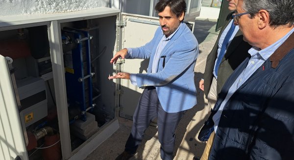 Diputación invierte 2,4 millones de euros en instalaciones para el uso de biomasa como calefacción en Ojén y Tolox