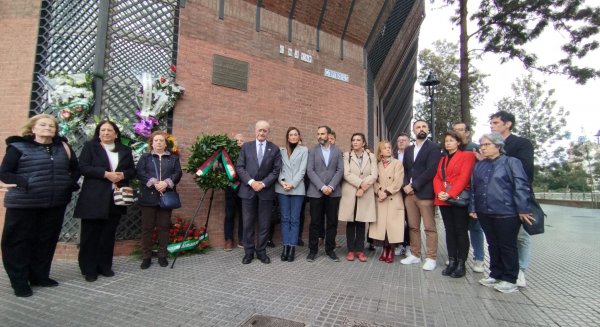 El Ayuntamiento de Málaga rinde homenaje a Manuel José García Caparrós tras 47 años desde su asesinato