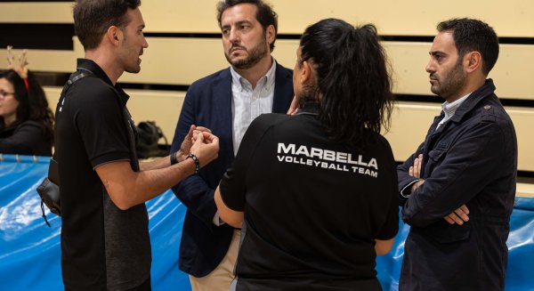 El Ayuntamiento de Marbella muestra su apoyo al Costa del Voley tras los insultos homófobos recibidos por uno de sus jugadores 