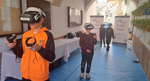 La Diputación organiza en Teba la feria comarcal Metadigital Rural, un proyecto para poner freno a la despoblación