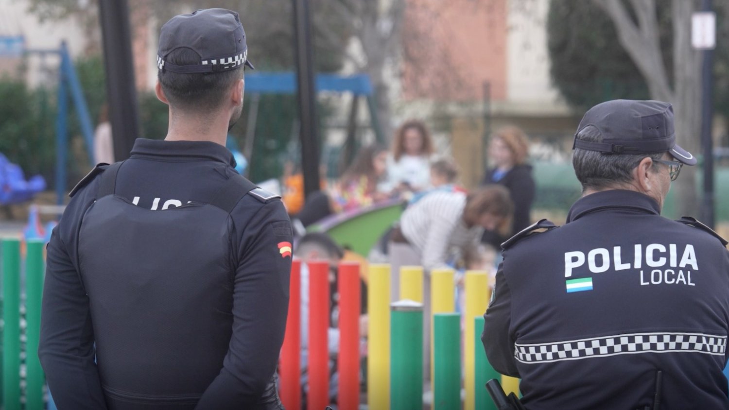 La vigilancia policial en los parques de Mijas mejora la seguridad y convivencia desde principios de año
