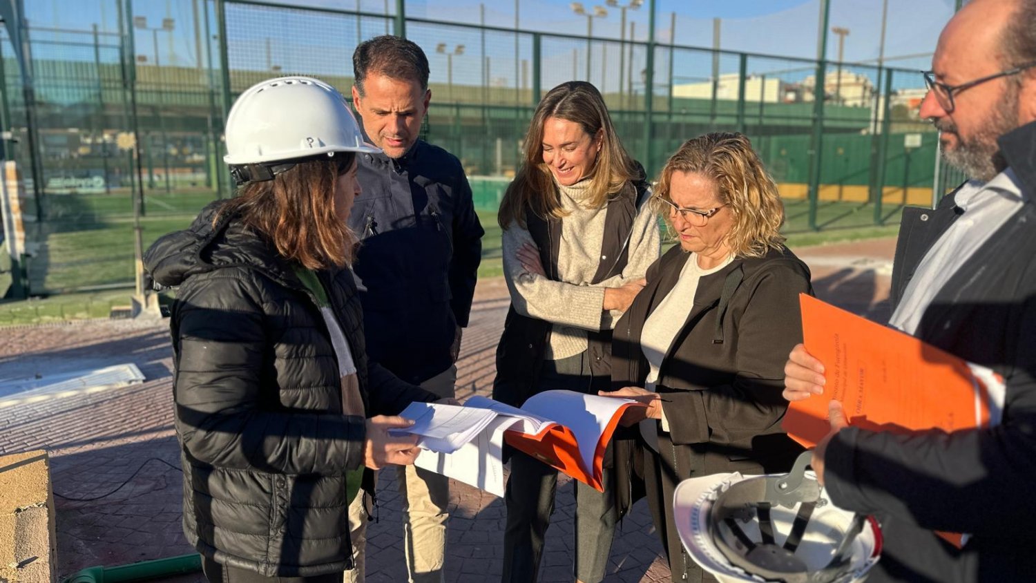 El Ayuntamiento de Fuengirola inicia las obras para crear un nuevo espacio polivalente en el Complejo Elola