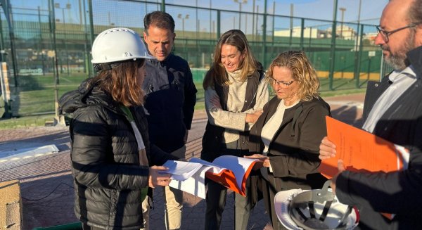 El Ayuntamiento de Fuengirola inicia las obras para crear un nuevo espacio polivalente en el Complejo Elola