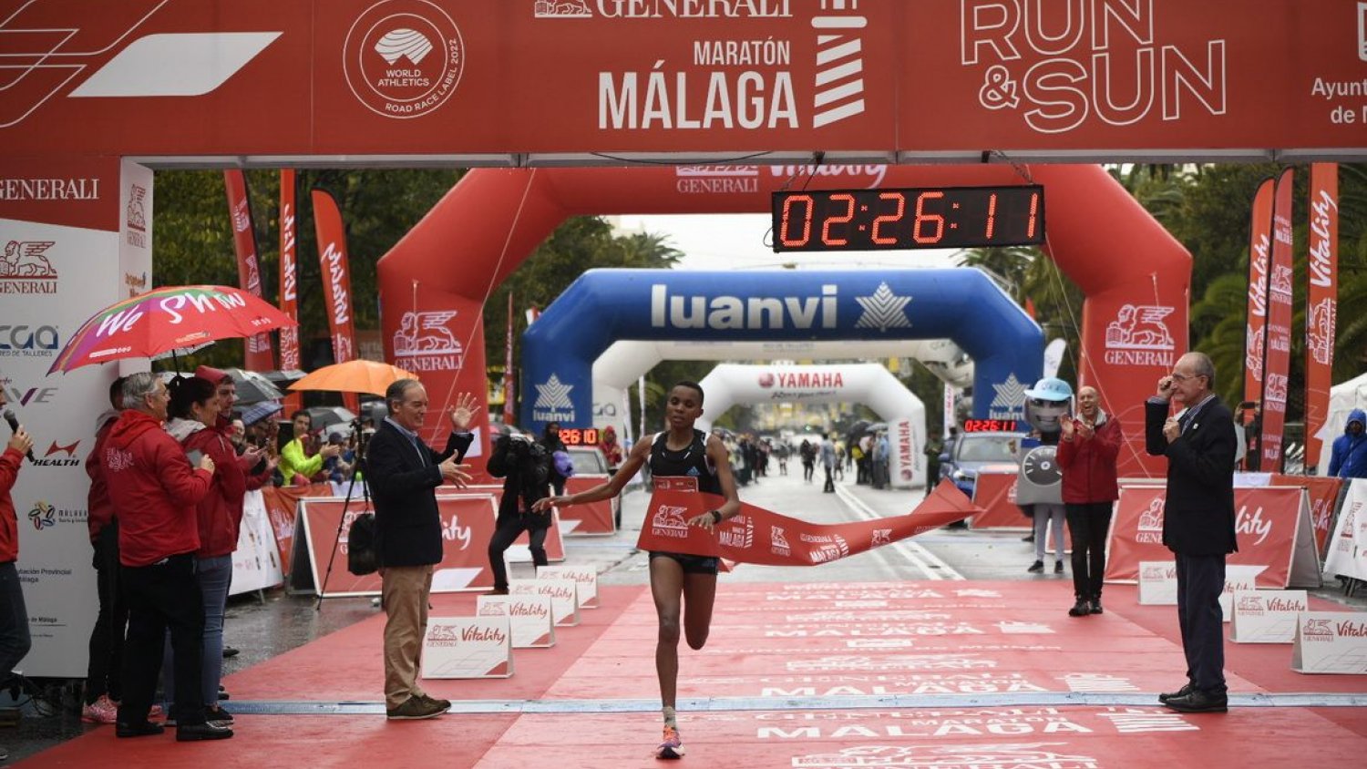 Afectaciones a la movilidad en Málaga con motivo de la celebración de la Generali Maratón de Málaga y de una procesión