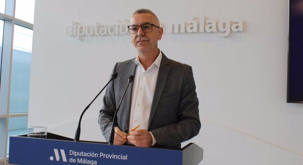 Con Málaga pide que se amplíe la cartera de servicios sanitarios en el Costa del Sol y el hospital de Estepona