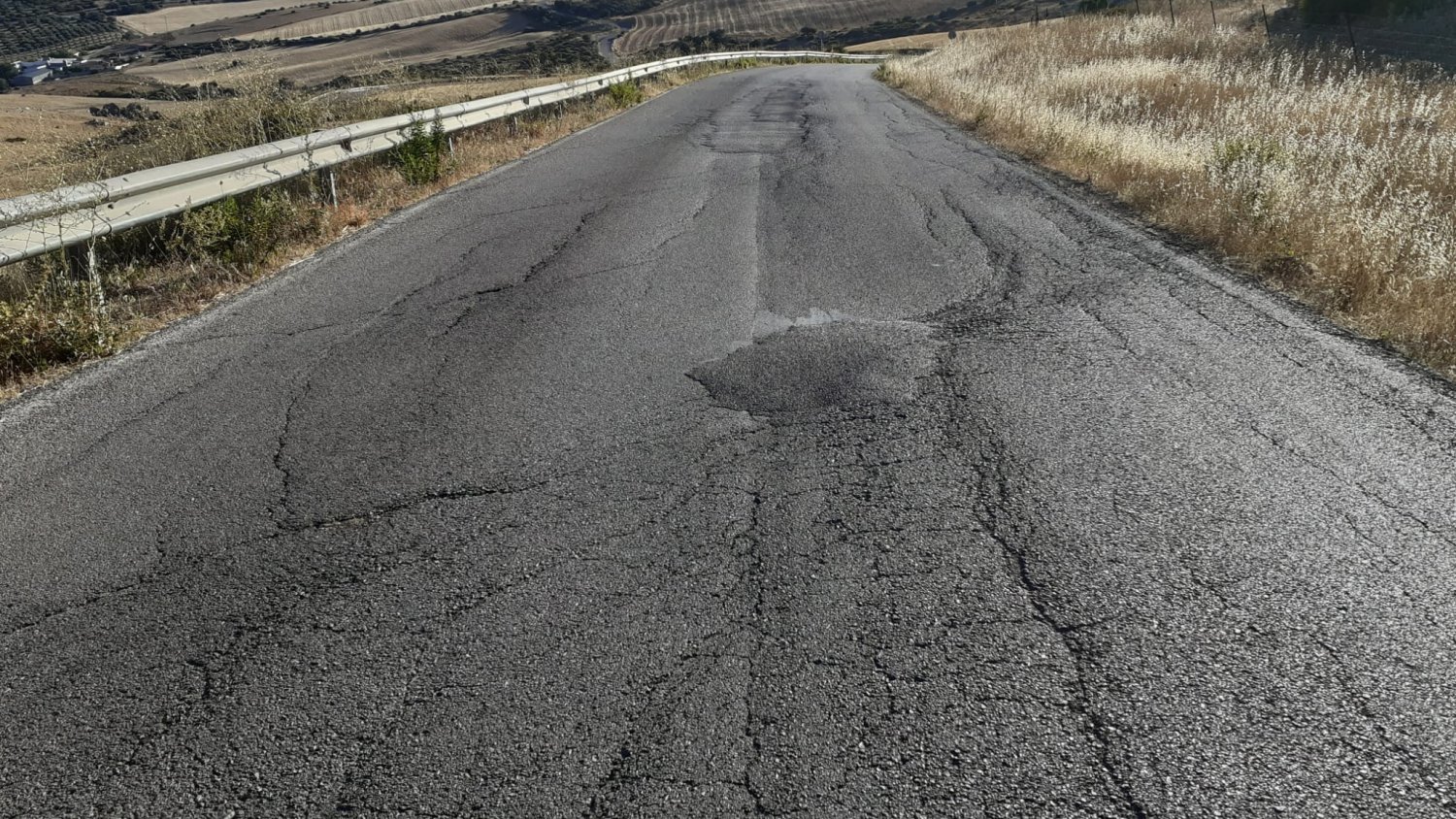 La Diputación adjudica por 1,1 millones de euros la primera fase del arreglo de la carretera de La Joya de Antequera