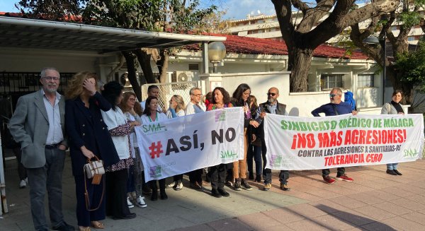 La acompañante de un paciente agrede, insulta y persigue a una médica en el centro de salud de Estepona Oeste