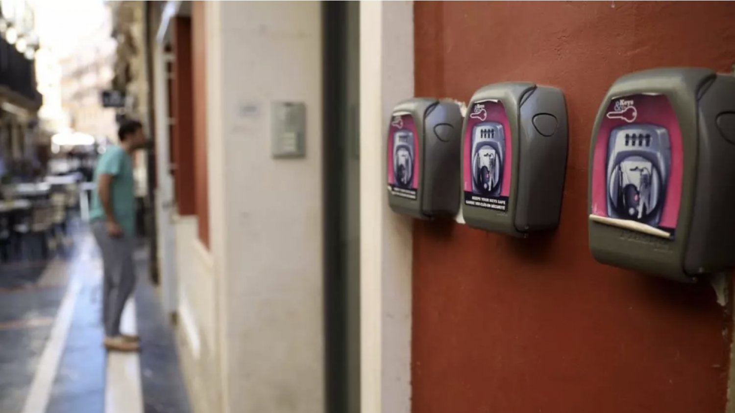 Aprobada en Málaga la primera normativa para limitar los pisos turísticos en 43 barrios