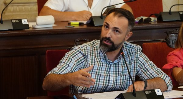 PSOE critica al PP por los retrasos en la reposición del puente del CAC