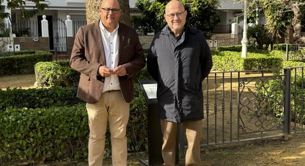 Presentados los trabajos de mejora de parques y jardines de Torre del Mar correspondientes al PFEA
