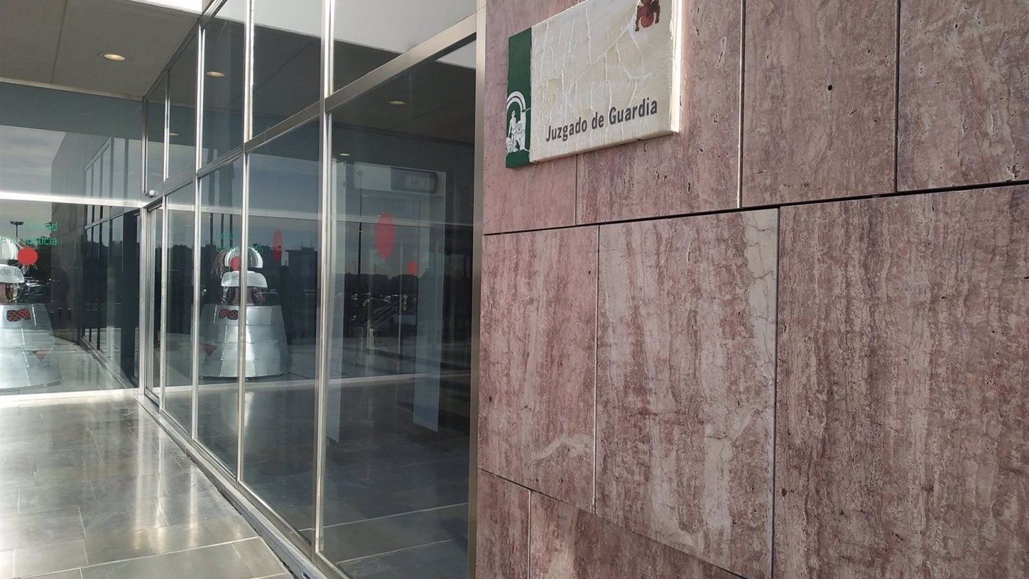 En libertad el hombre detenido por apuñalar en el pecho a su hijo de 28 años en Málaga capital