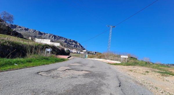 La Diputación invierte 513.000 euros en la primera fase de la mejora de un camino entre Cañete la Real y Teba