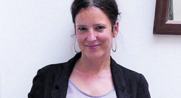 La escritora canaria María Santana recibe hoy el XXXII Premio de Poesía Manuel Alcántara