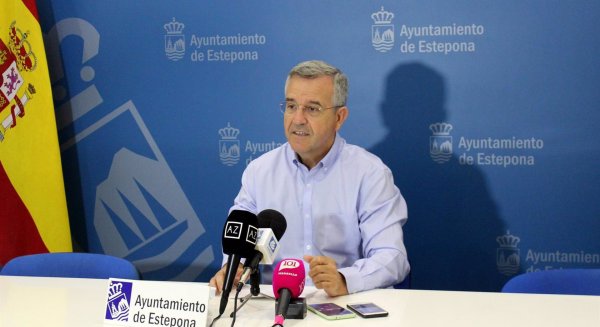 El alcalde de Estepona incide en que la denuncia por supuesta malversación es 'sin fundamento'