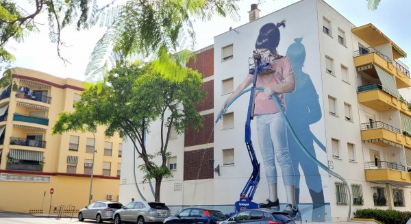 Estepona inicia un plan de restauración de la Ruta de Murales Artísticos para garantizar su conservación
